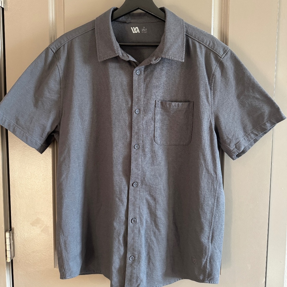 VRST Limitless Short Sleeve Button Up Shirt - LIKE NEW 🔥